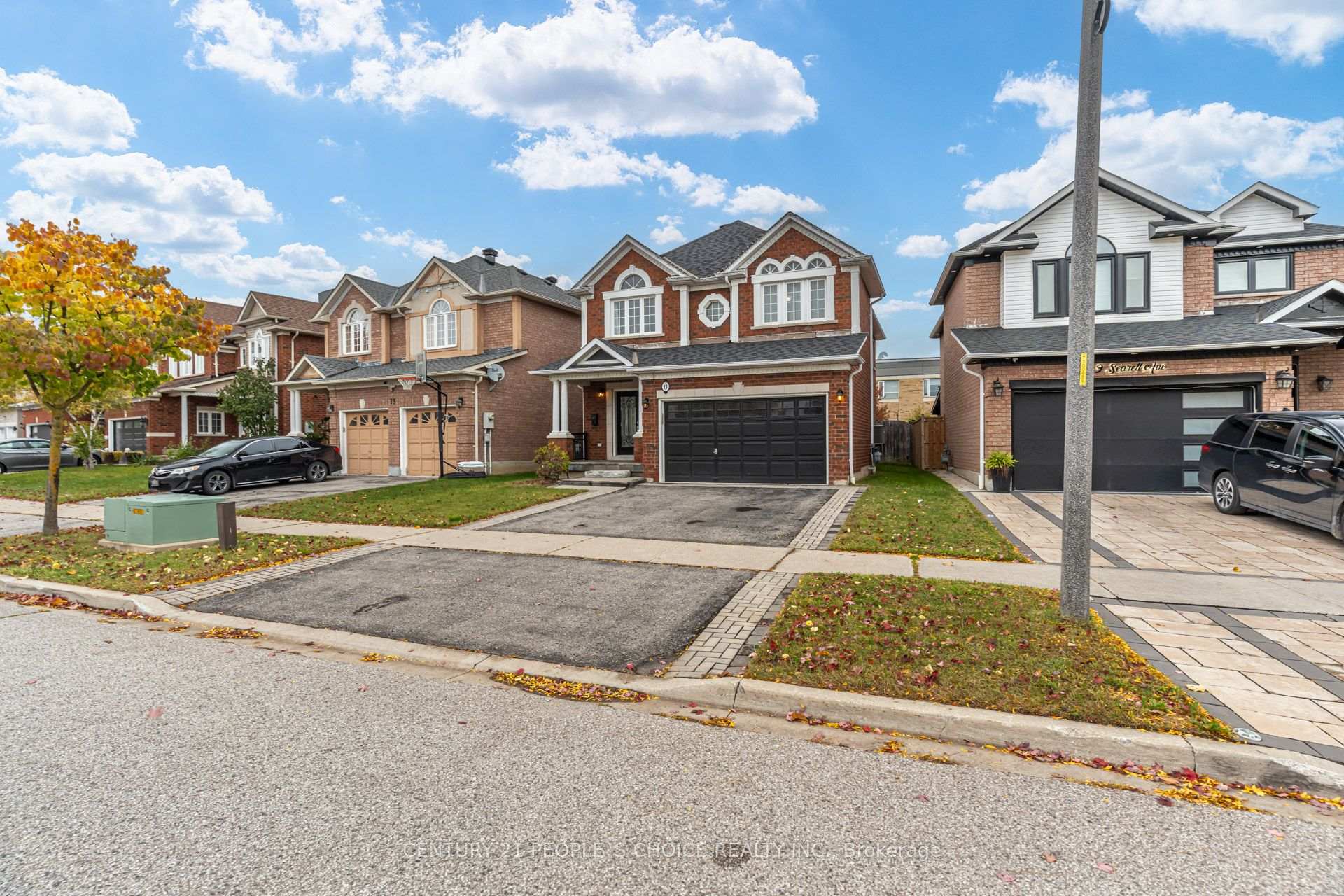 11 Searell Avenue, Ajax, ON L1T 4Z6 property