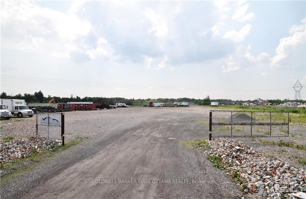 6710 BANK Street, Greely - Metcalfe - Osgoode - Vernon and Area, ON K0A 2P0 property