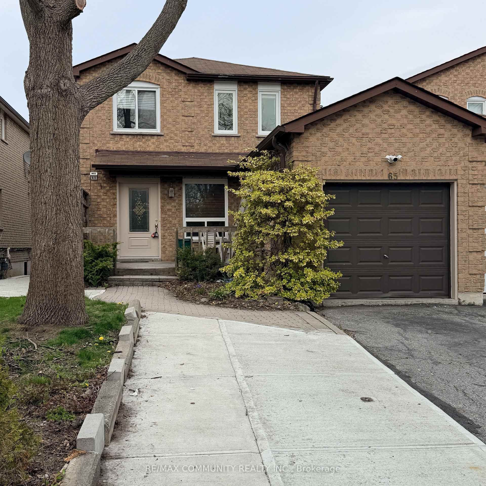 65 Hewitt Crescent Main, Ajax, ON L1S 7A6 property