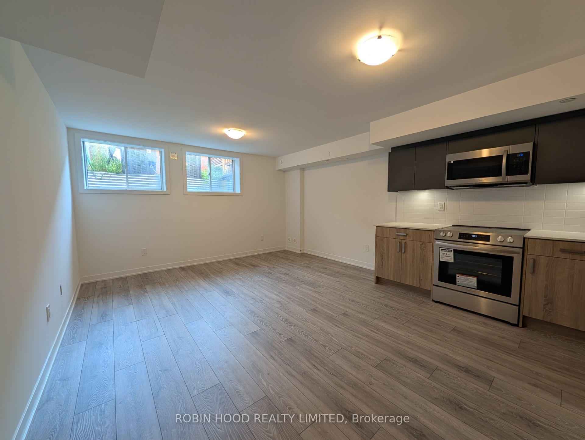 3-70 Green Gardens Boulevard 3, Toronto, ON M6A 0E6 property