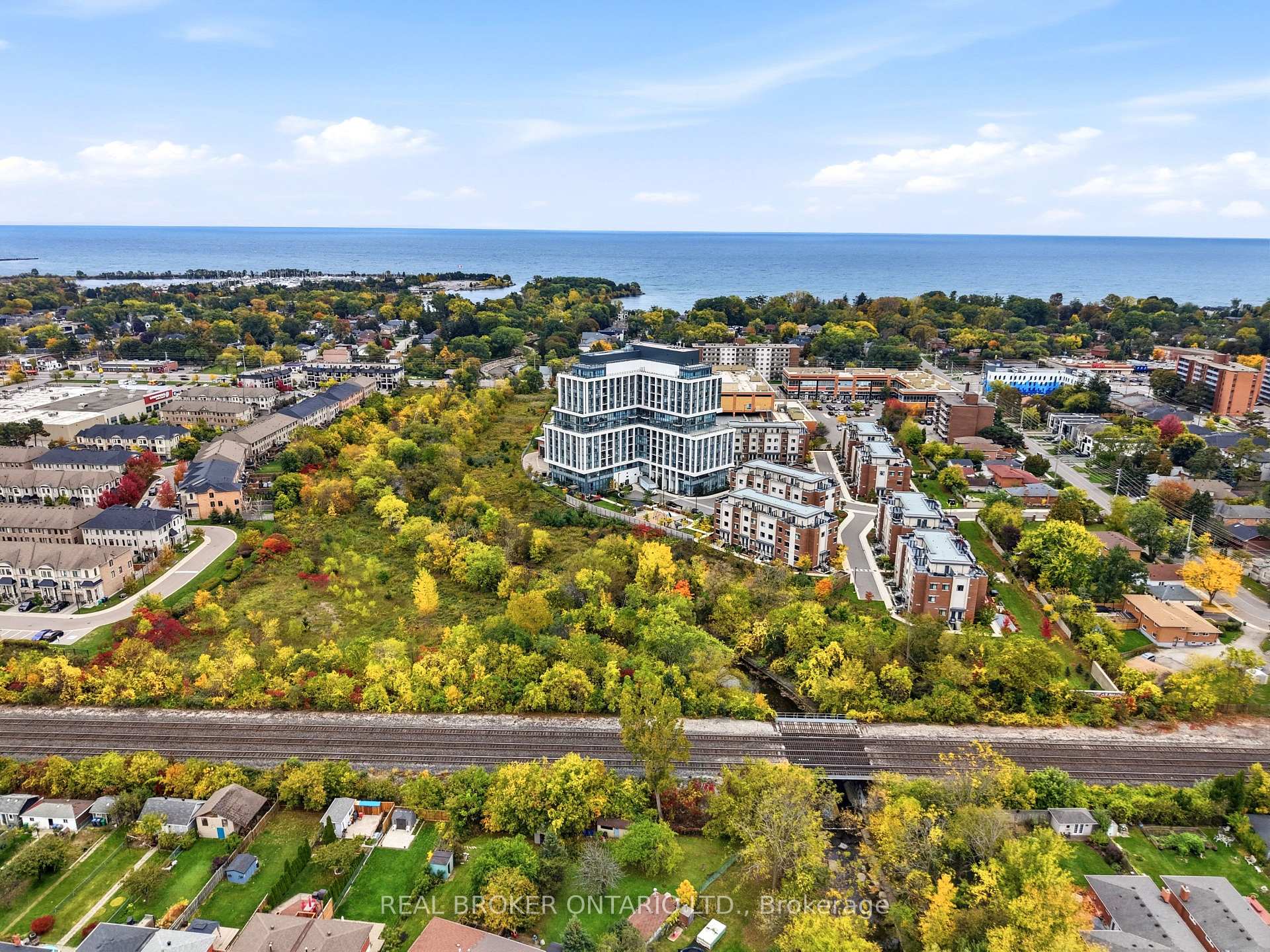 1063 DOUGLAS MCCURDY Common 306, Mississauga, ON L3G 0C5 property