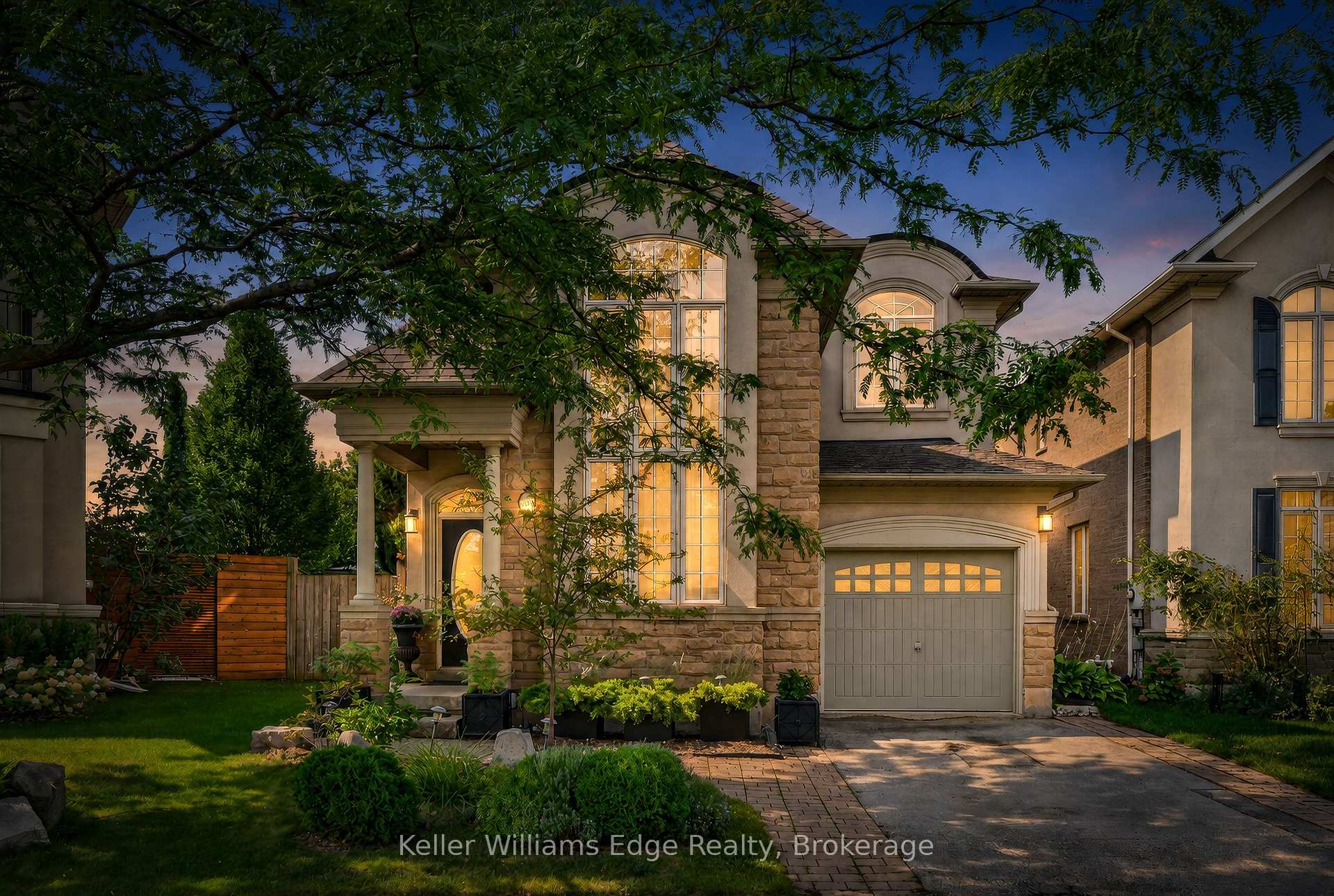 3416 Hayhurst Crescent, Oakville, ON L6L 6W9 property