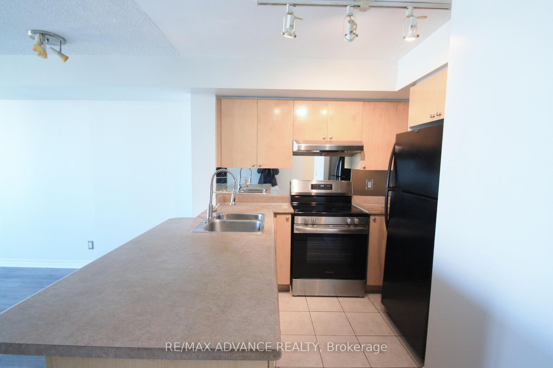 1 Elm Drive W 1601, Mississauga, ON L5B 4M1 property