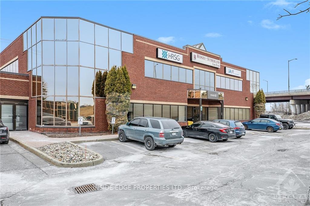 6 ANTARES Drive 100, Country Place - Pineglen - Crestview and Area, ON K2E 8A9 property