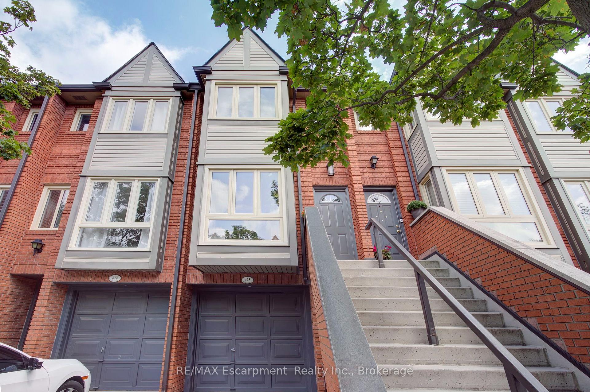 895 Maple Avenue 425, Burlington, ON L7S 2H7 property