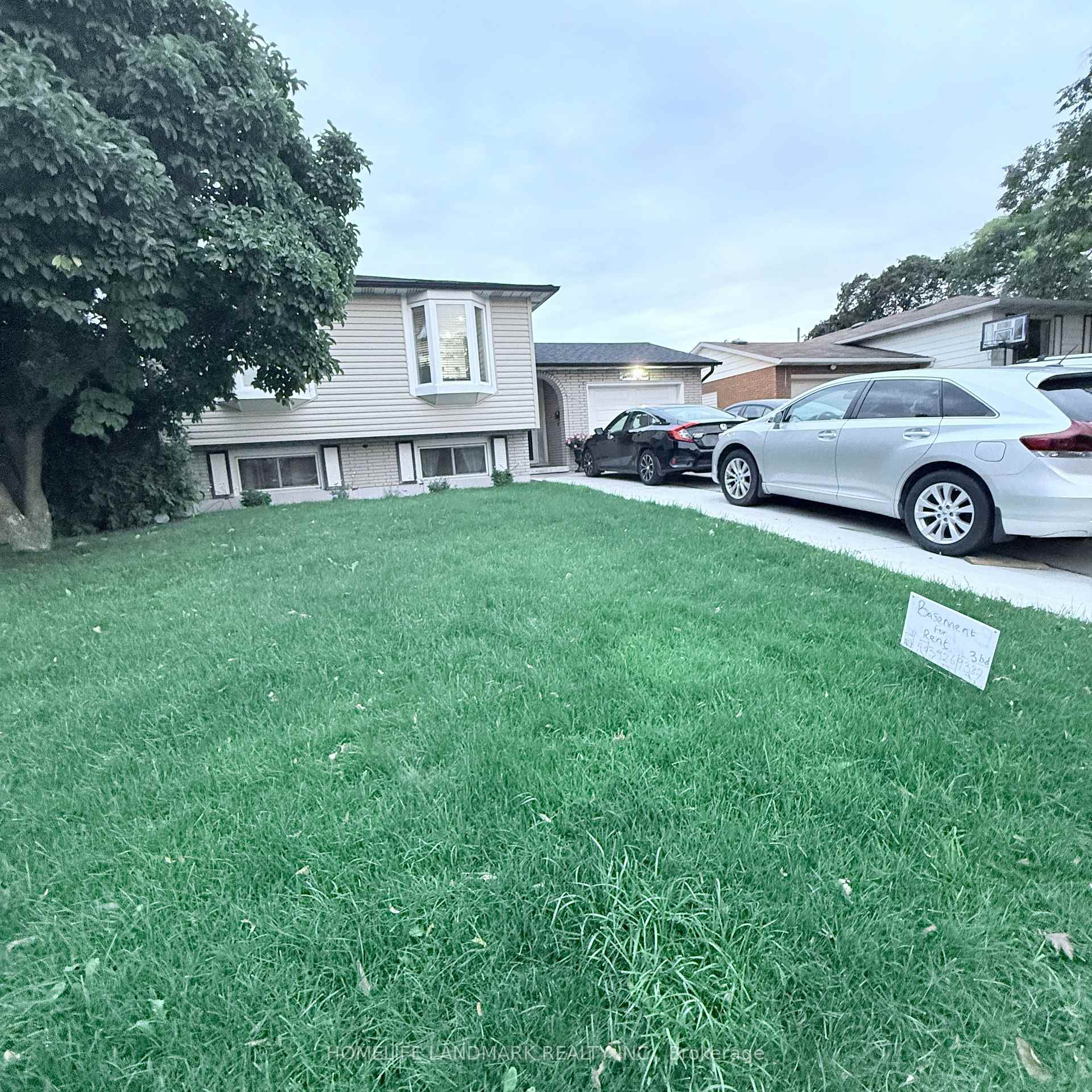 31 Country Club Drive, Hamilton, ON L8K 5W4 property