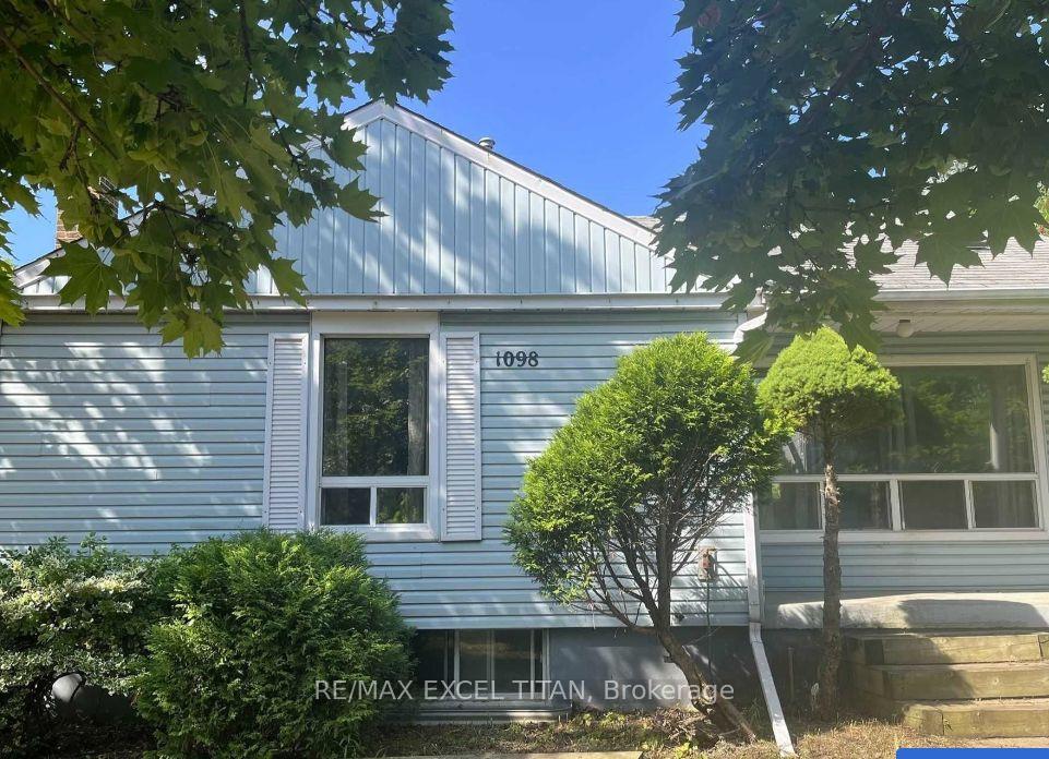 1098 Kent Avenue, Oakville, ON L6H 1Z8 property