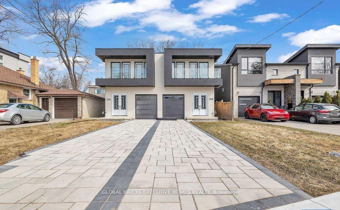 5825 Fieldon Road Lower, Mississauga, ON L5M 5K1 property