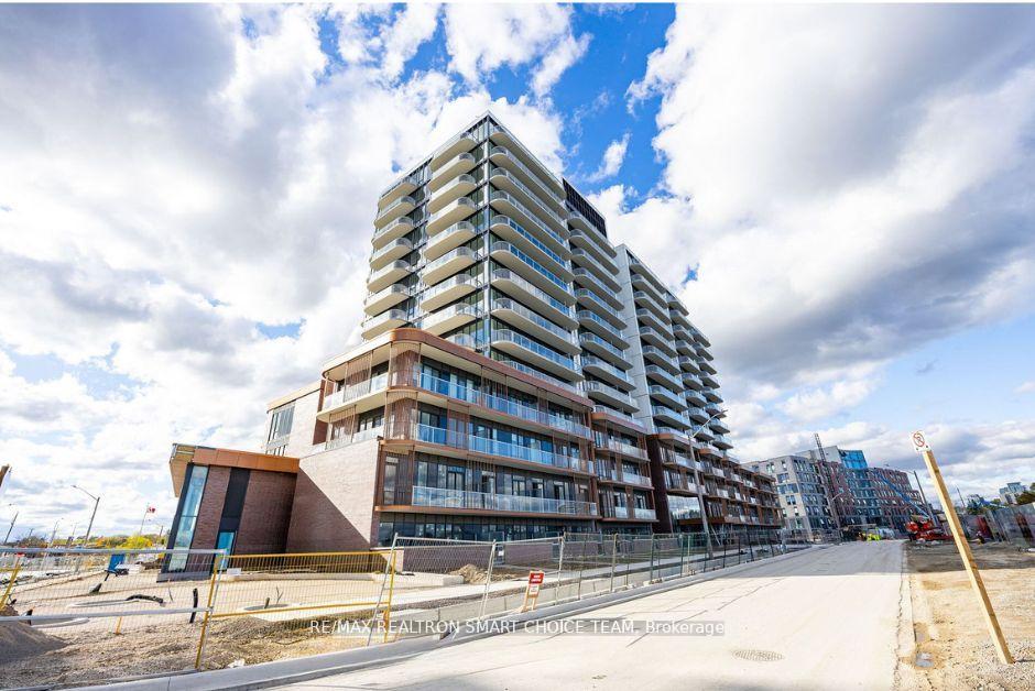 220 Missinnihe Way 1316, Mississauga, ON L5H 0A9 property