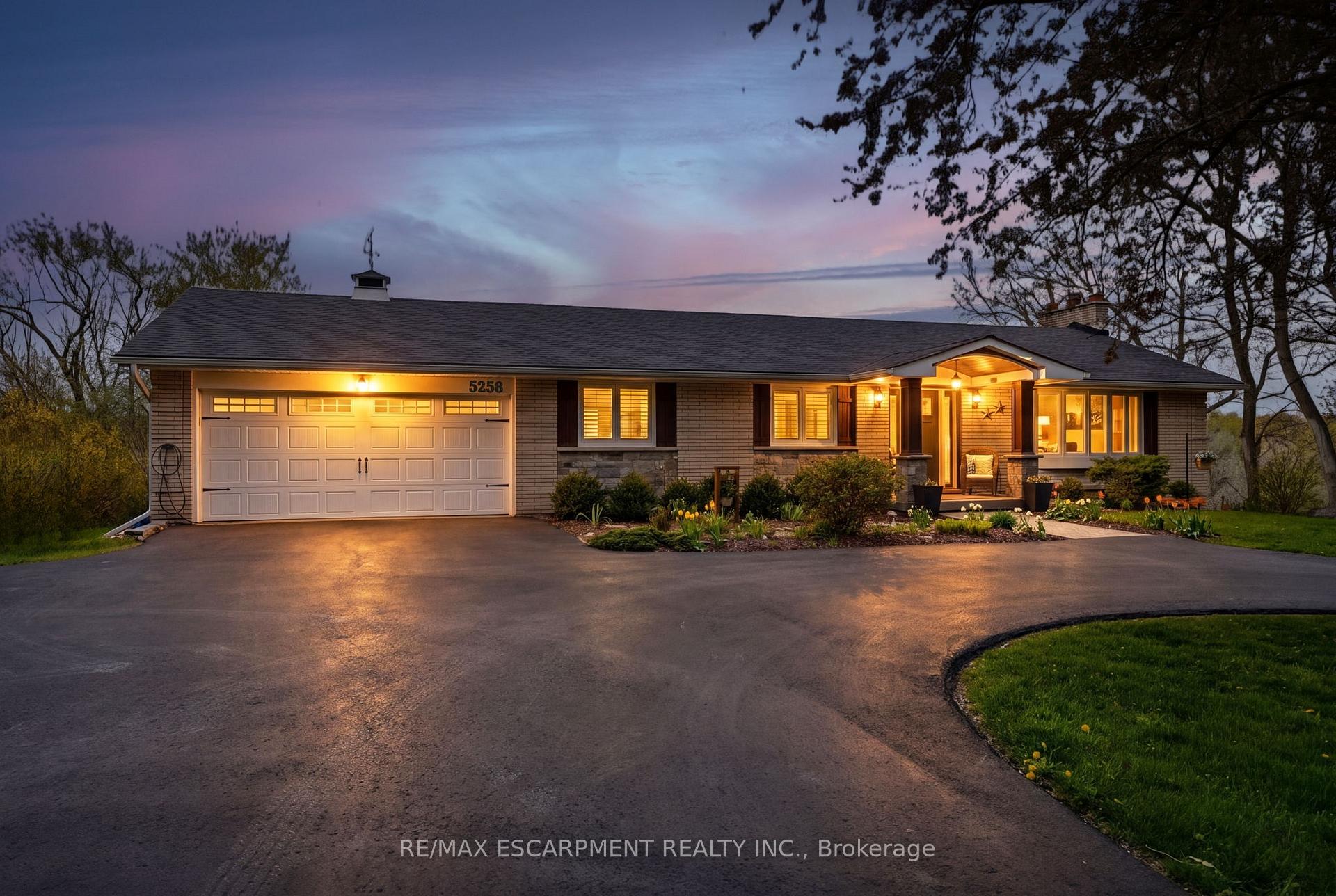 5258 Cedar Springs Road, Burlington, ON L7P 0B9 property