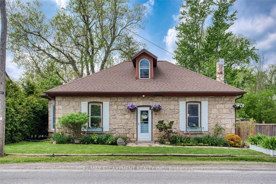 1539 Brock Road, Hamilton, ON L9H 5E4 property